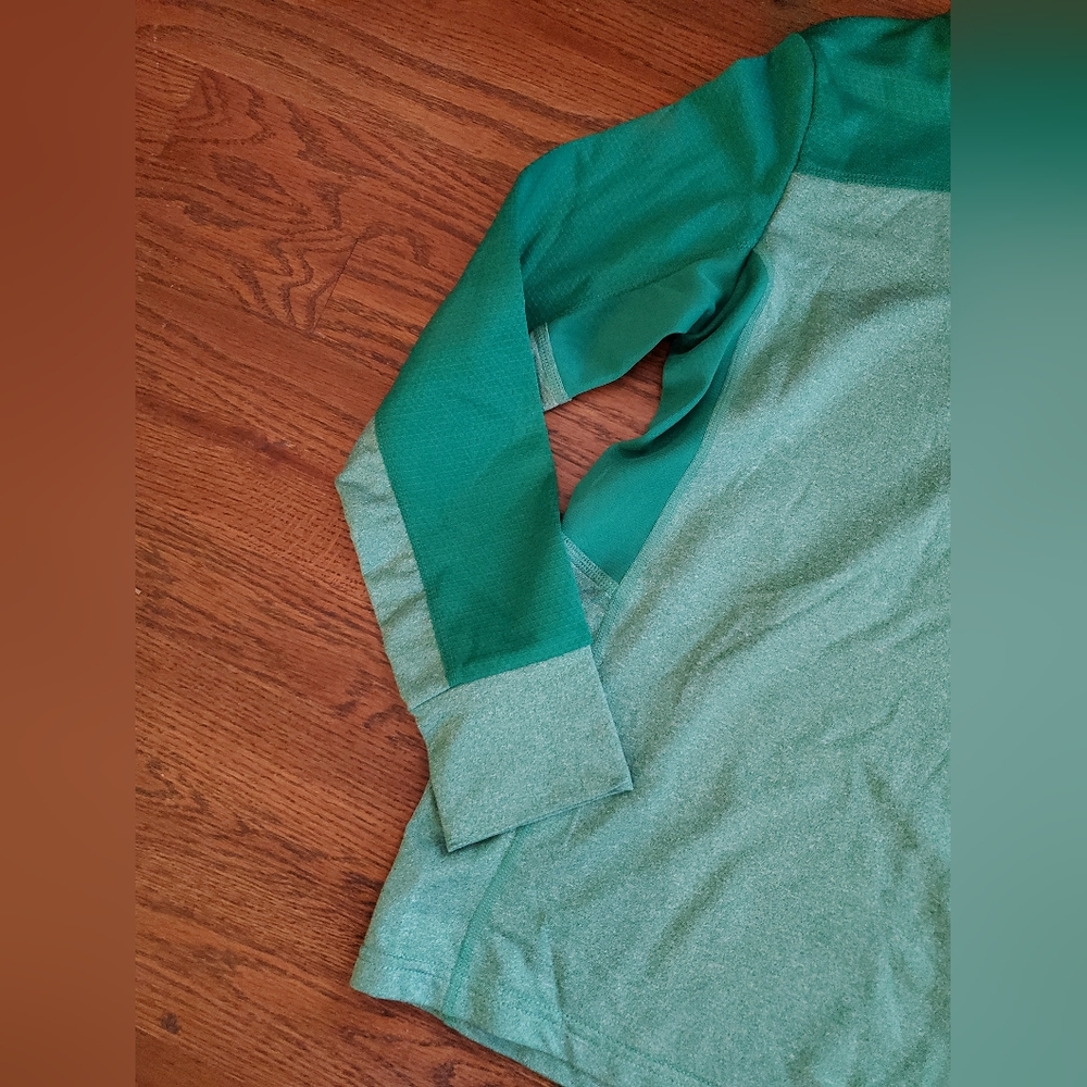 C9 by Champion Boys Medium 8/10 green long-sleeved athletic shirt - Picture 4 of 7